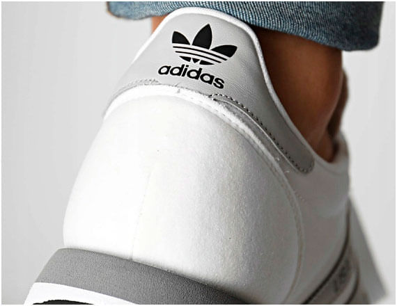 ZAPATILLAS ADIDAS USA 84 - Grid
