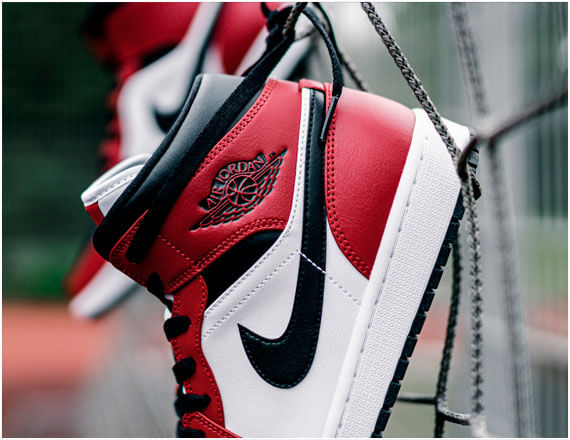Nike Air Jordan 1 One Mid Rojas por 59.95€ |Envío Gratis